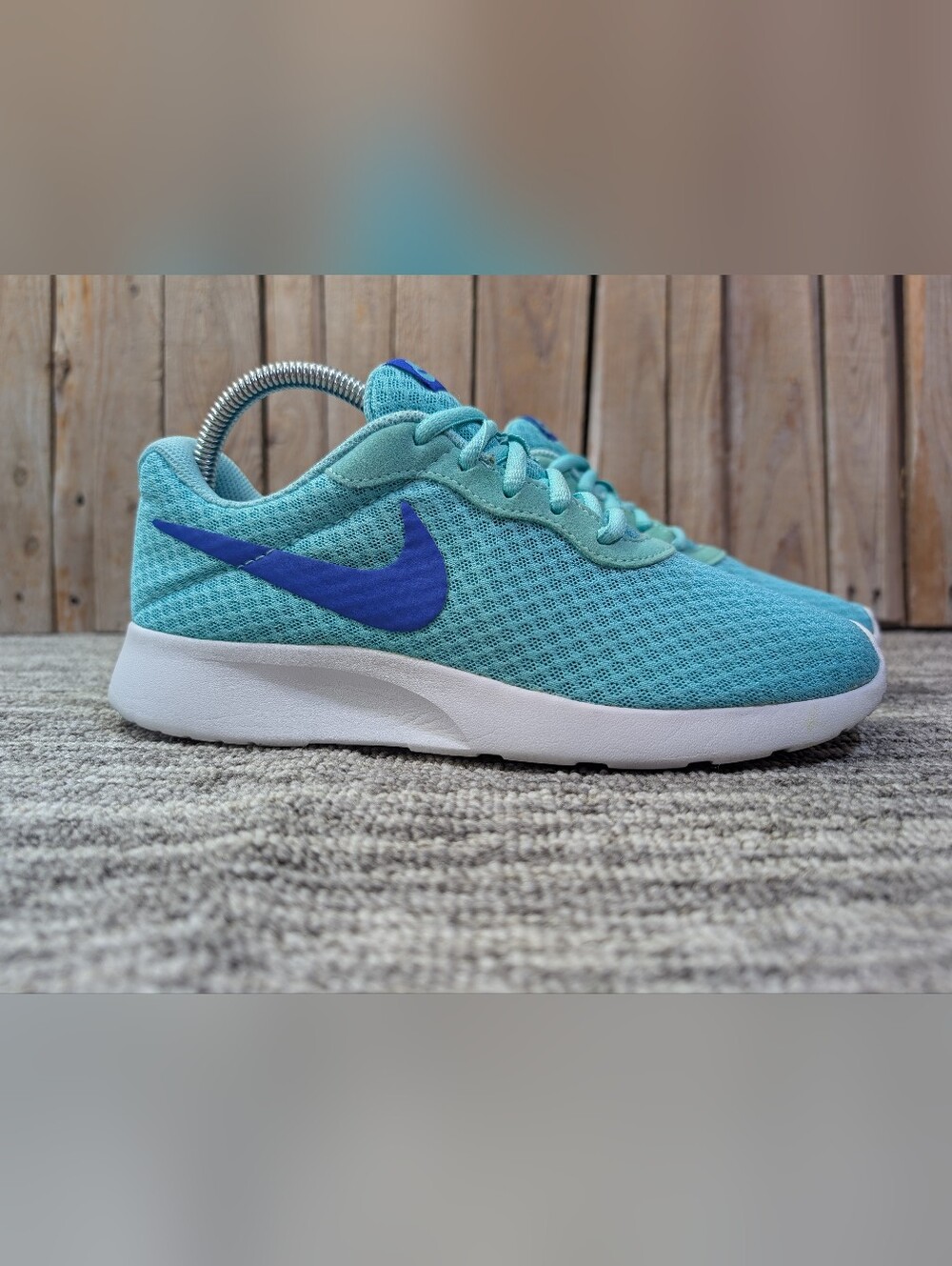 Women's Nike Tanjun in Teal/Blue Sneakers Women's Size 7.5